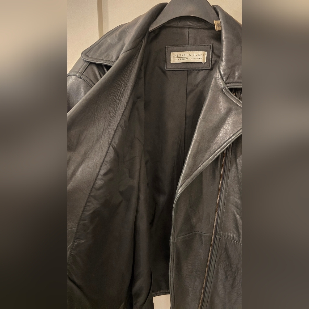 Valerie Stevens New Zealand Lambskin Black Belted Jacket Women's Sz 12 - Picture 5 of 9
